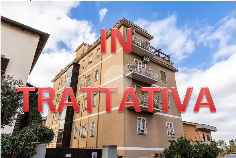 Appartamento in vendita a Roma