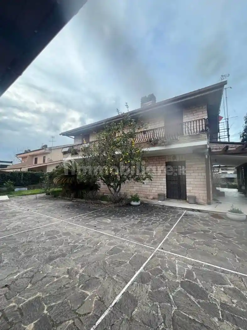 Villa in vendita a Roma