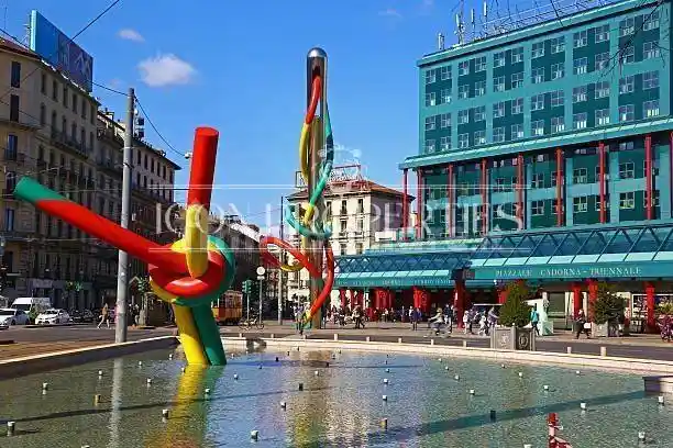 Palazzo - Edificio in vendita a Milano