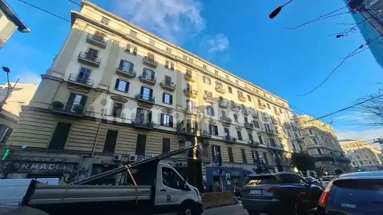 Appartamento in vendita a Napoli