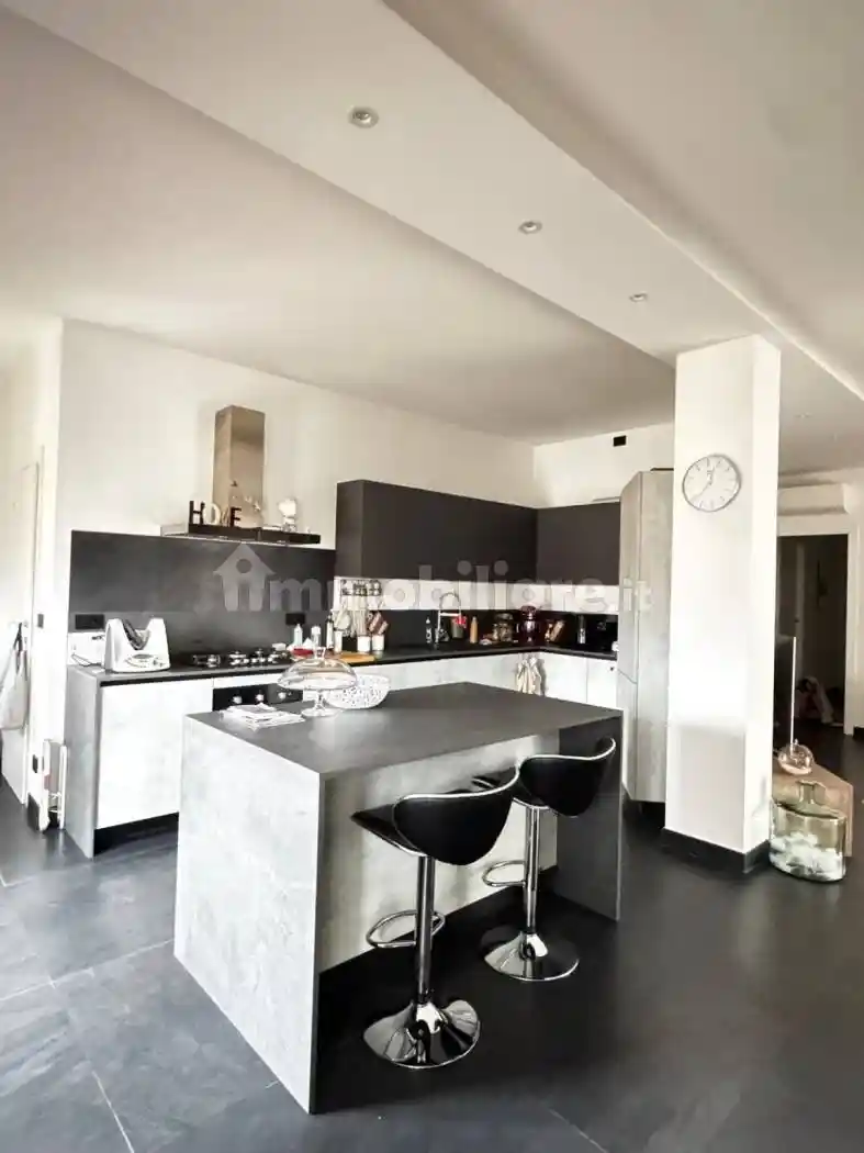 Palazzo - Edificio in affitto a Città di Castello