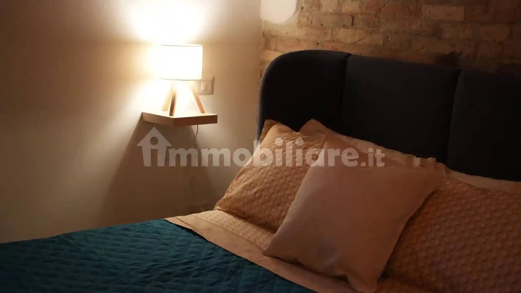 Casa indipendente in vendita a Contrada