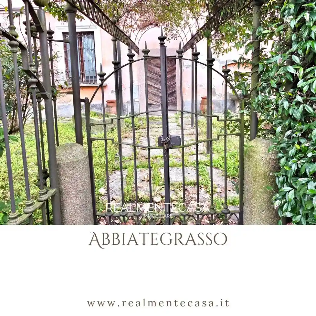 Villa in vendita a Abbiategrasso