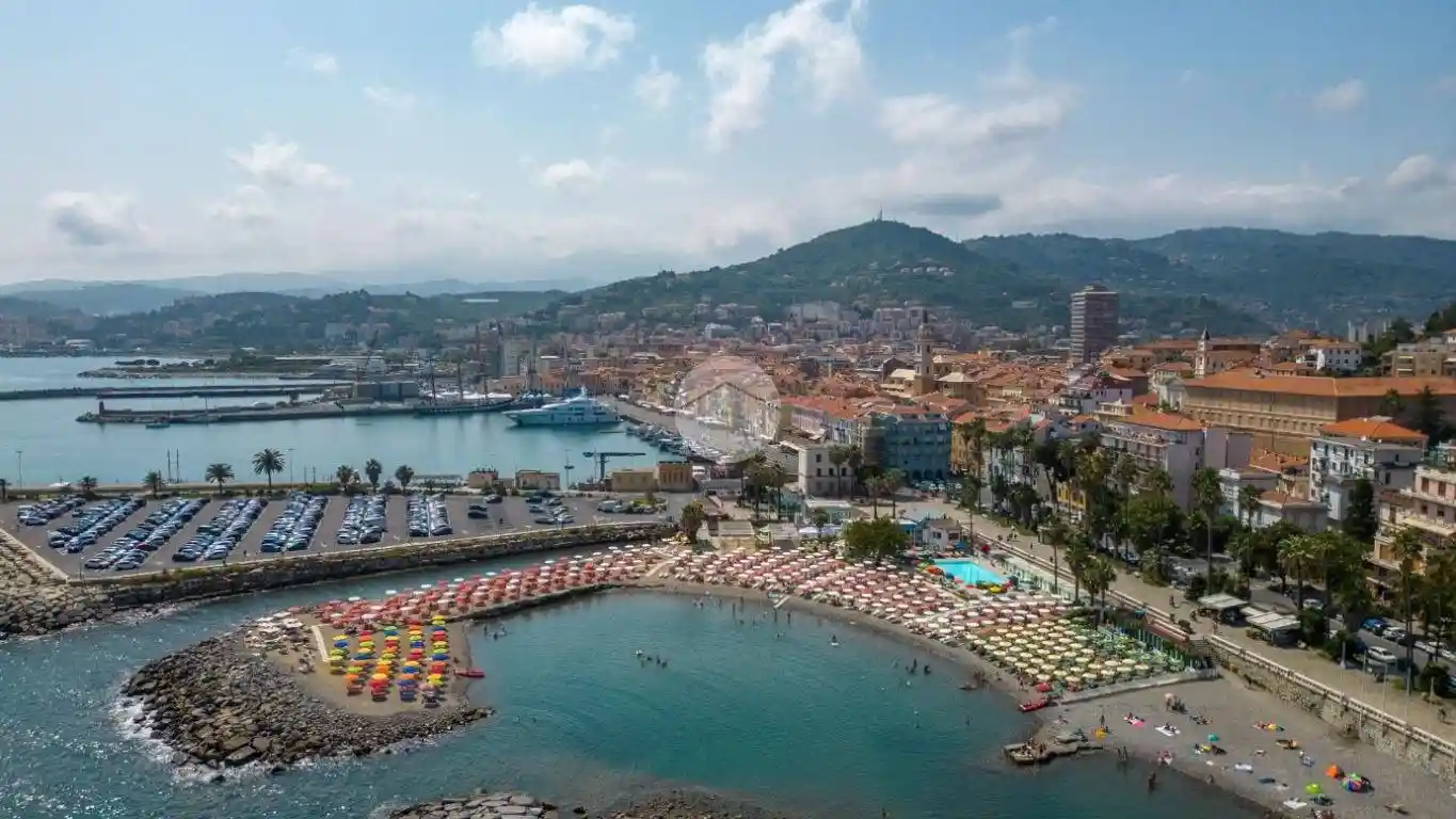 Appartamento in vendita a Imperia