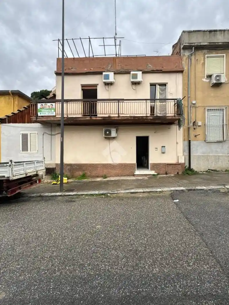 Casa indipendente in vendita a Reggio Calabria