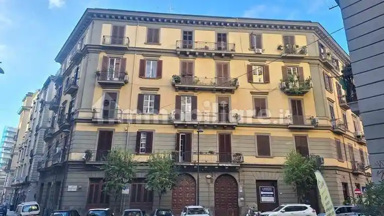 Appartamento in vendita a Napoli