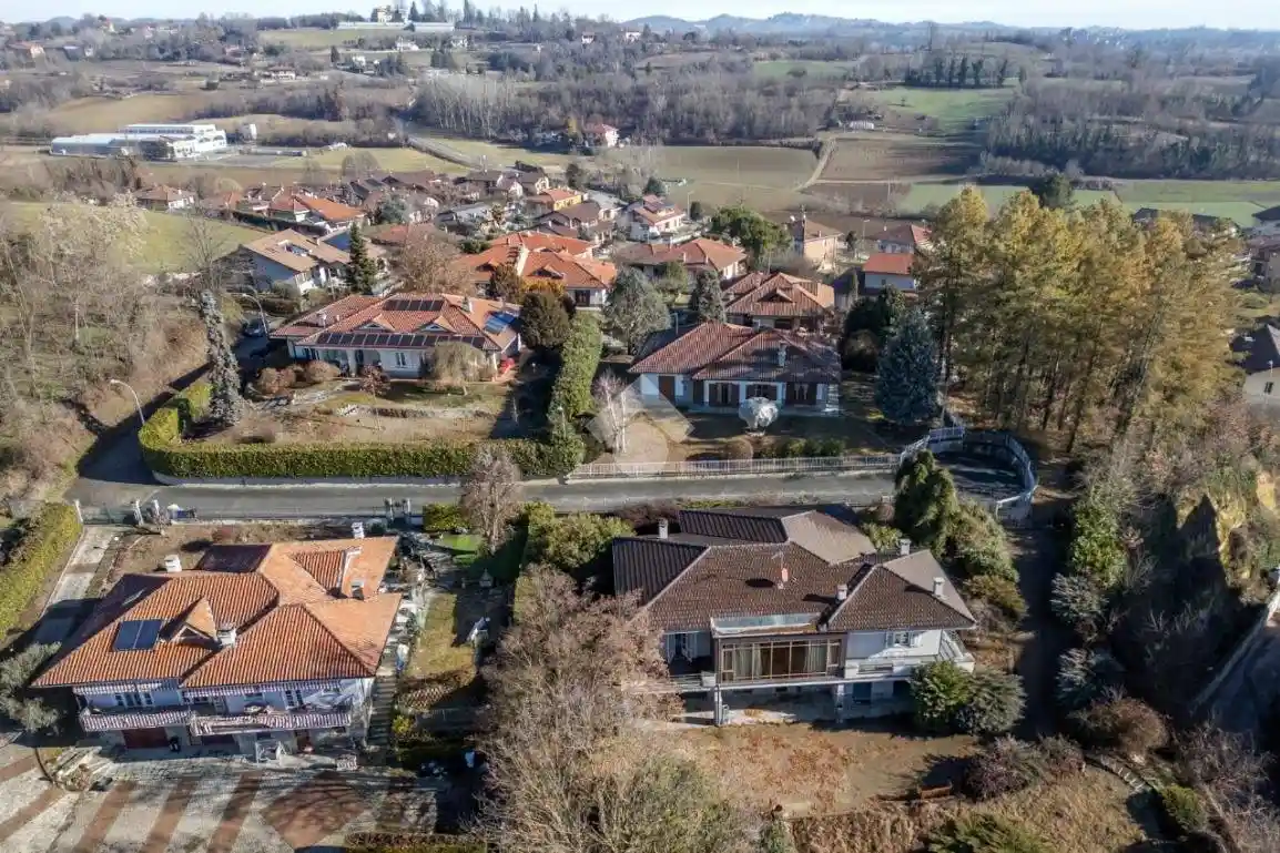 Villa in vendita a Andezeno