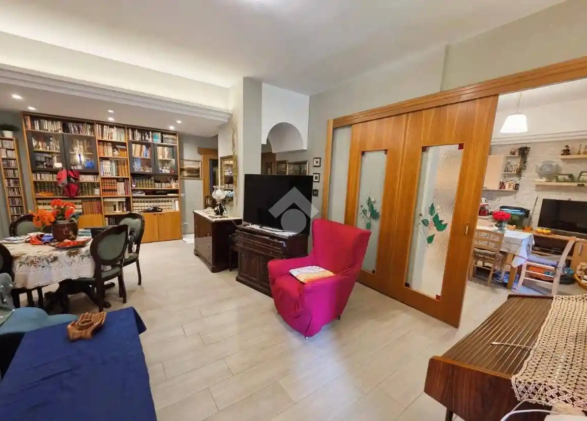 Appartamento in vendita a Napoli
