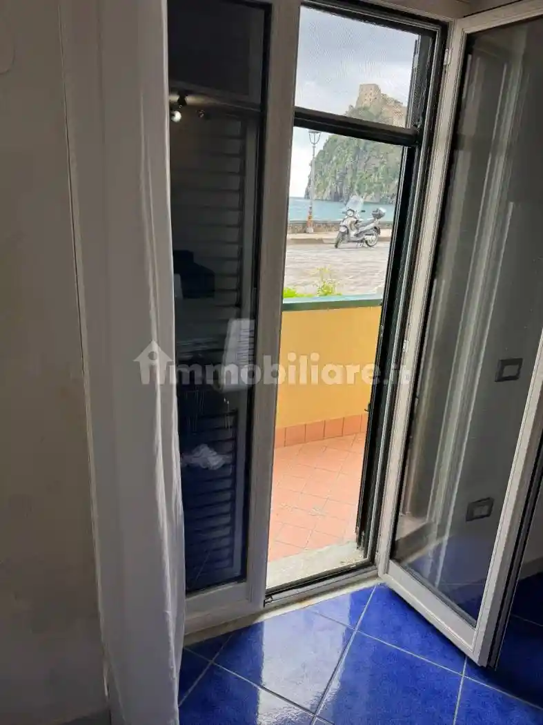 Appartamento in vendita a Ischia