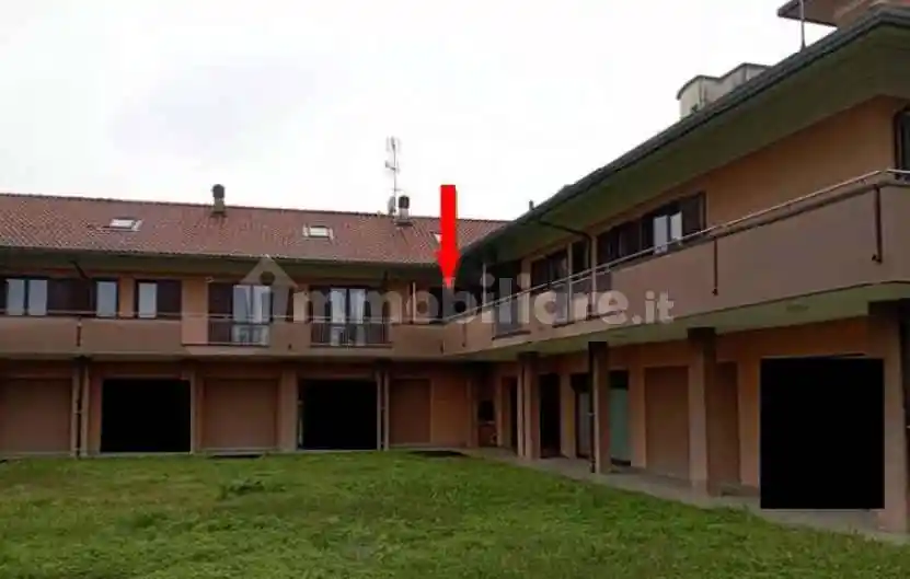 Appartamento in vendita a Caronno Pertusella