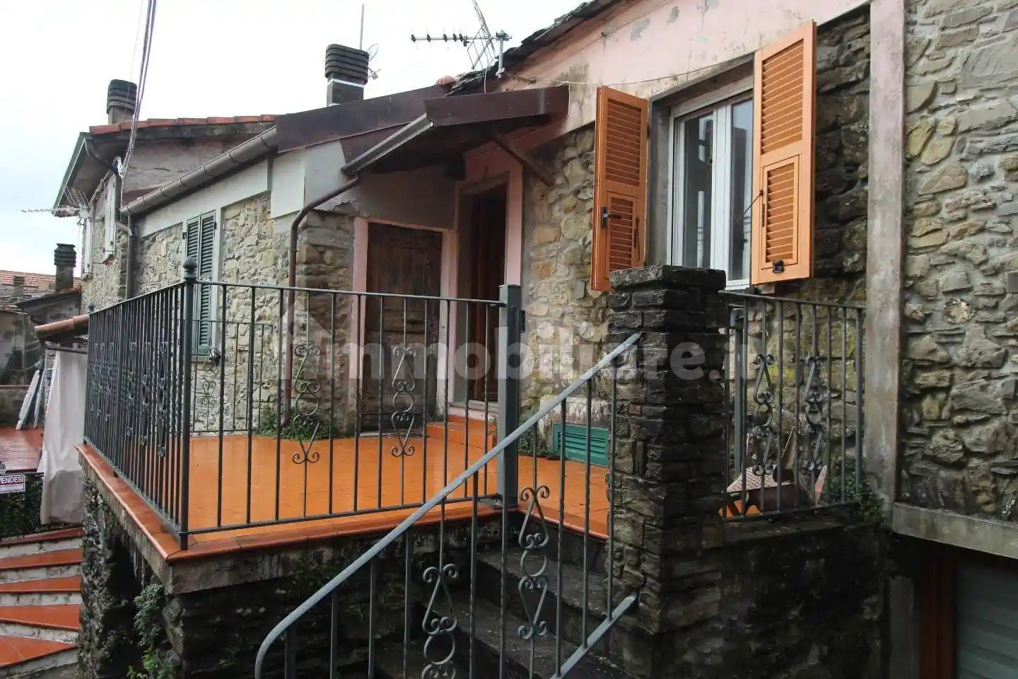 Appartamento in vendita a Calice al Cornoviglio