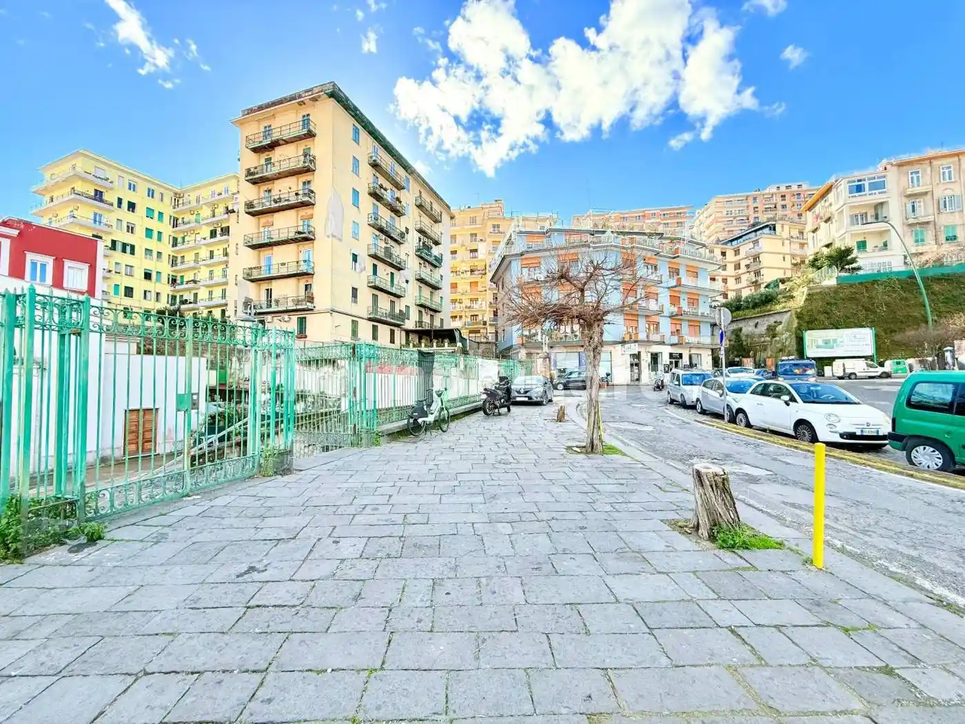 Appartamento in vendita a Napoli