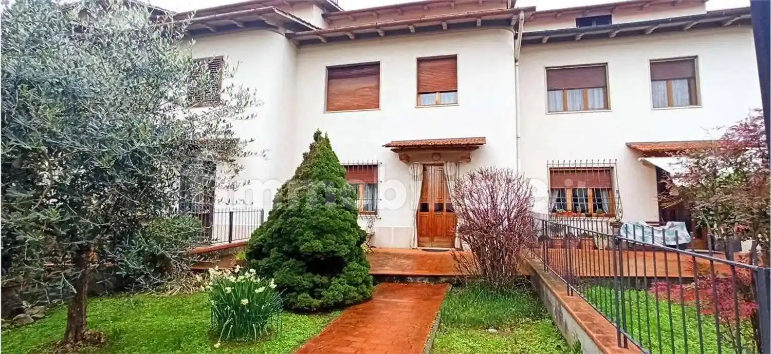 Villa in vendita a Pistoia