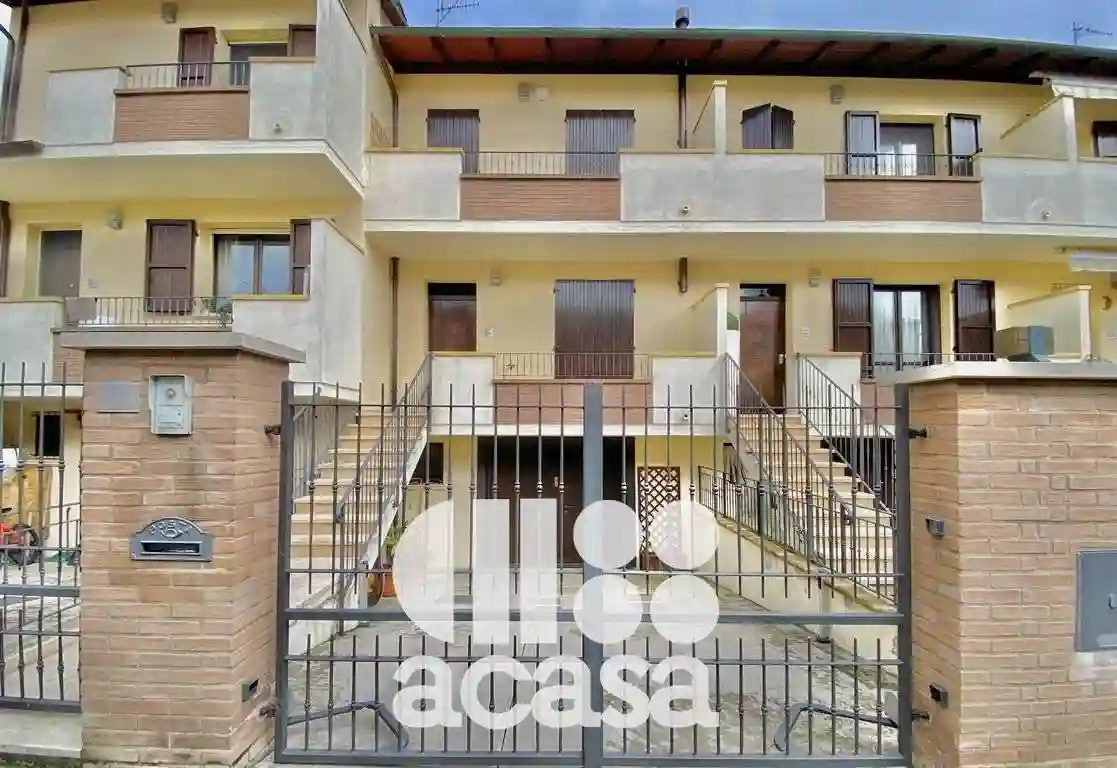 Villetta a schiera - foto 2