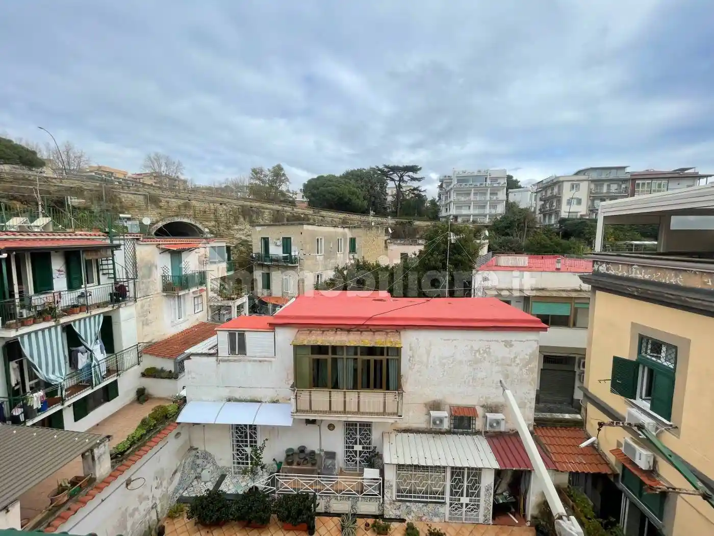 Appartamento in affitto a Napoli