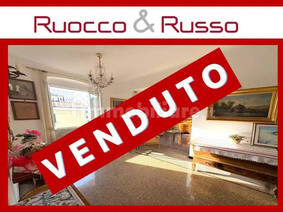 Appartamento in vendita a Genova