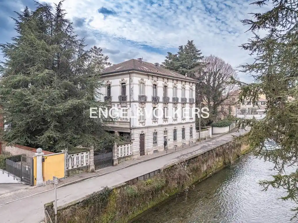 Villa in vendita a Monza