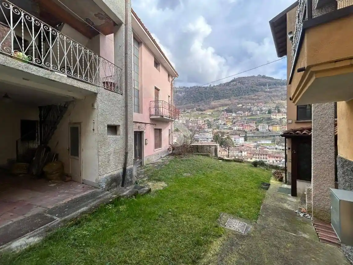 Casa indipendente in vendita a Sovere