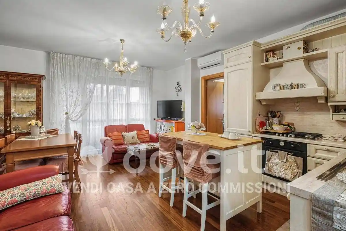 Appartamento in vendita a Monza