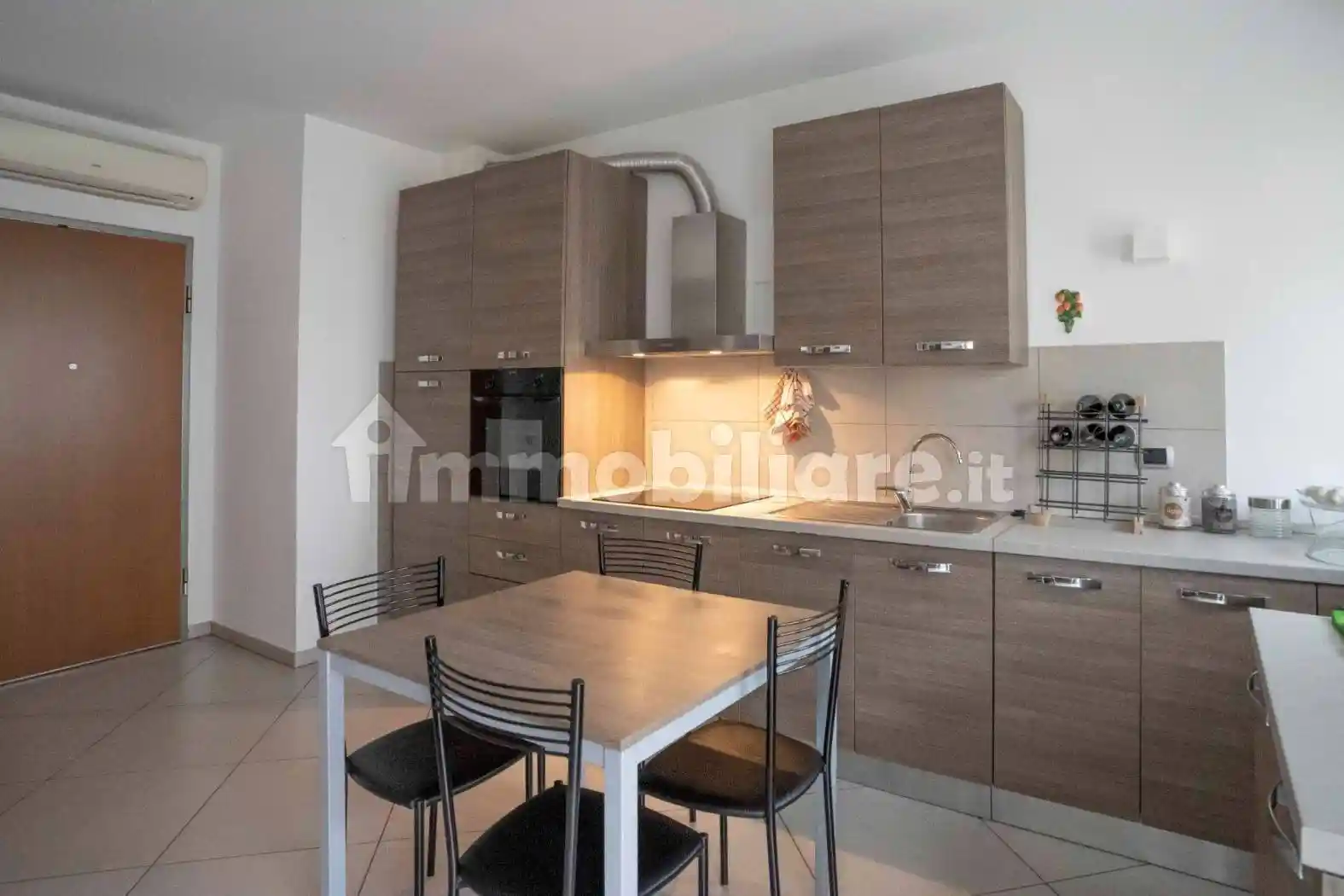 Appartamento in affitto a Savona