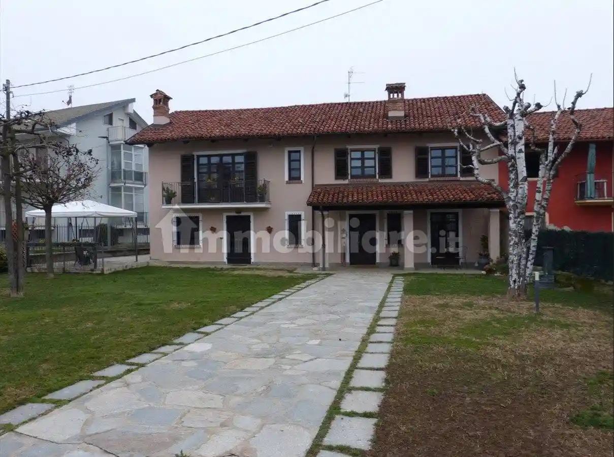 Villa in vendita a Salmour