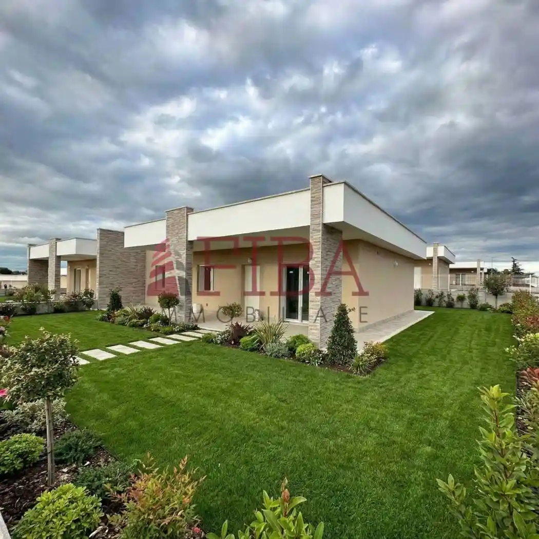 Villa in vendita a Fiumicino