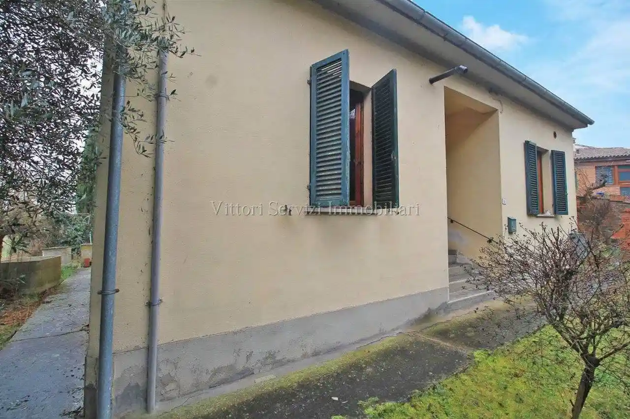 Casa indipendente in vendita a Sinalunga