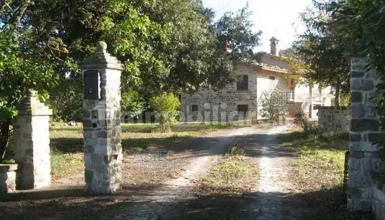 Casa indipendente in vendita a Arcevia