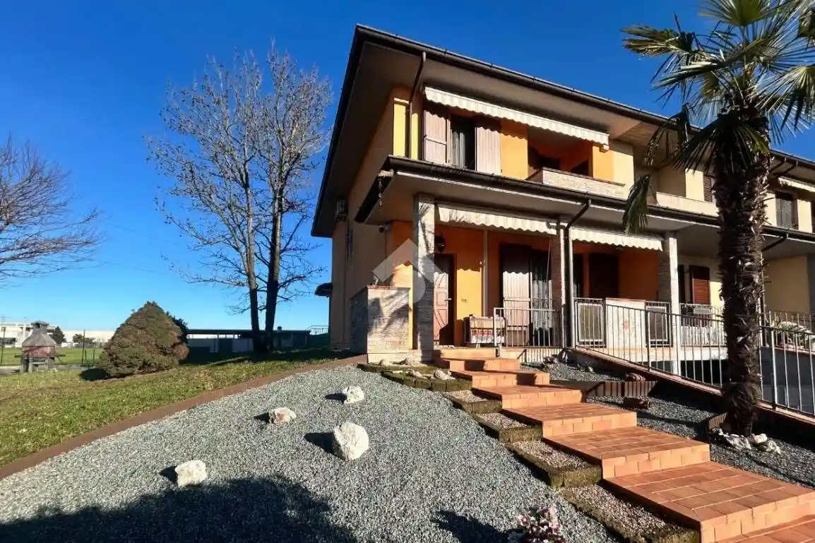 Villetta a schiera in vendita a Casaletto Ceredano