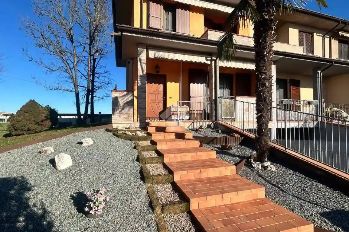 Villetta a schiera - foto 2