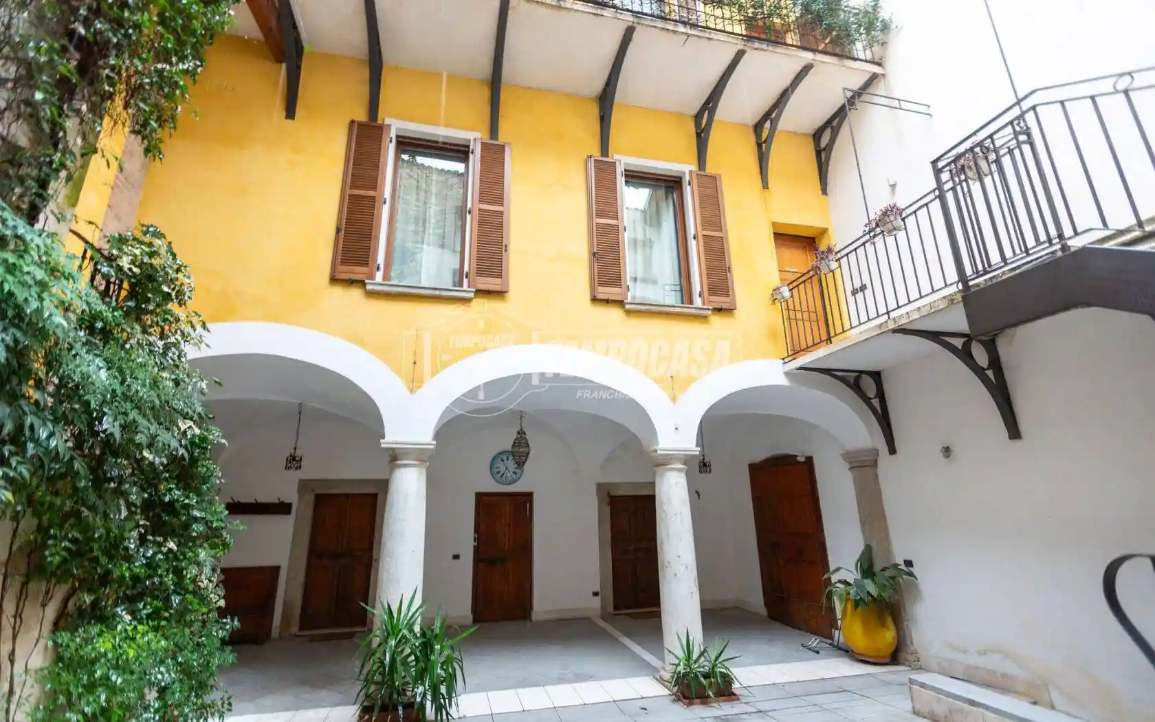 Casa indipendente in vendita a Brescia