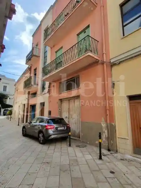 Palazzo - Edificio in vendita a Brindisi