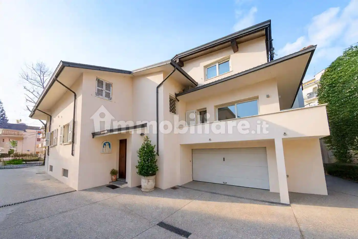 Villa in vendita a Piacenza