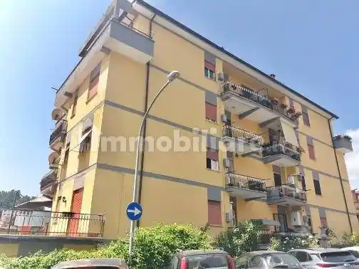 Appartamento in vendita a Capranica