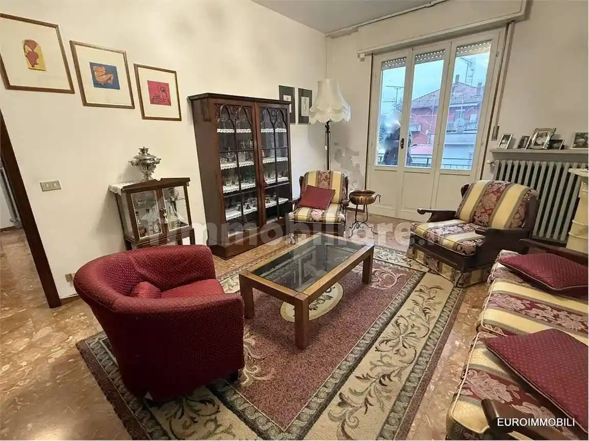 Appartamento in vendita a Traversetolo