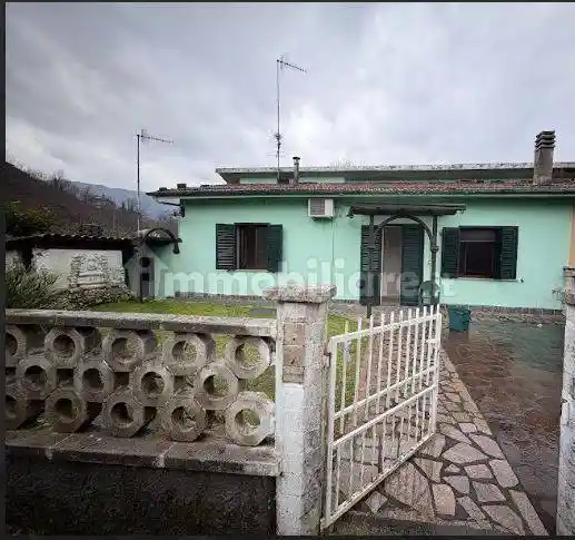 Villa in vendita a Barga