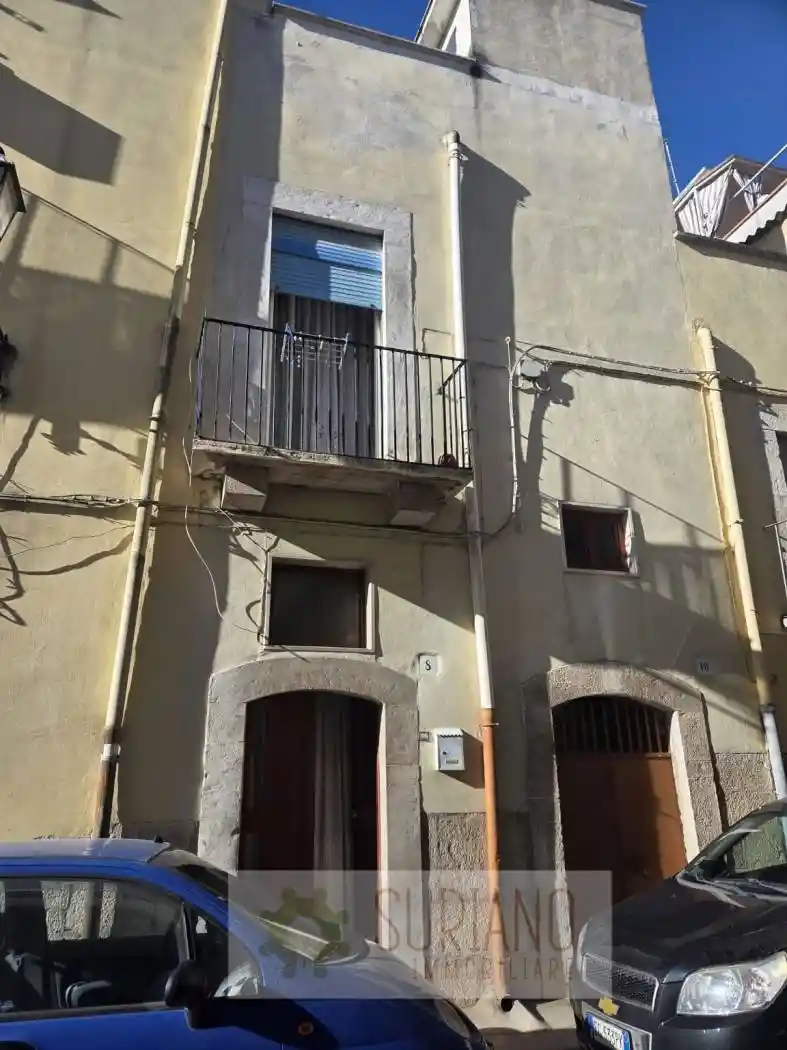 Palazzo - Edificio in vendita a Andria