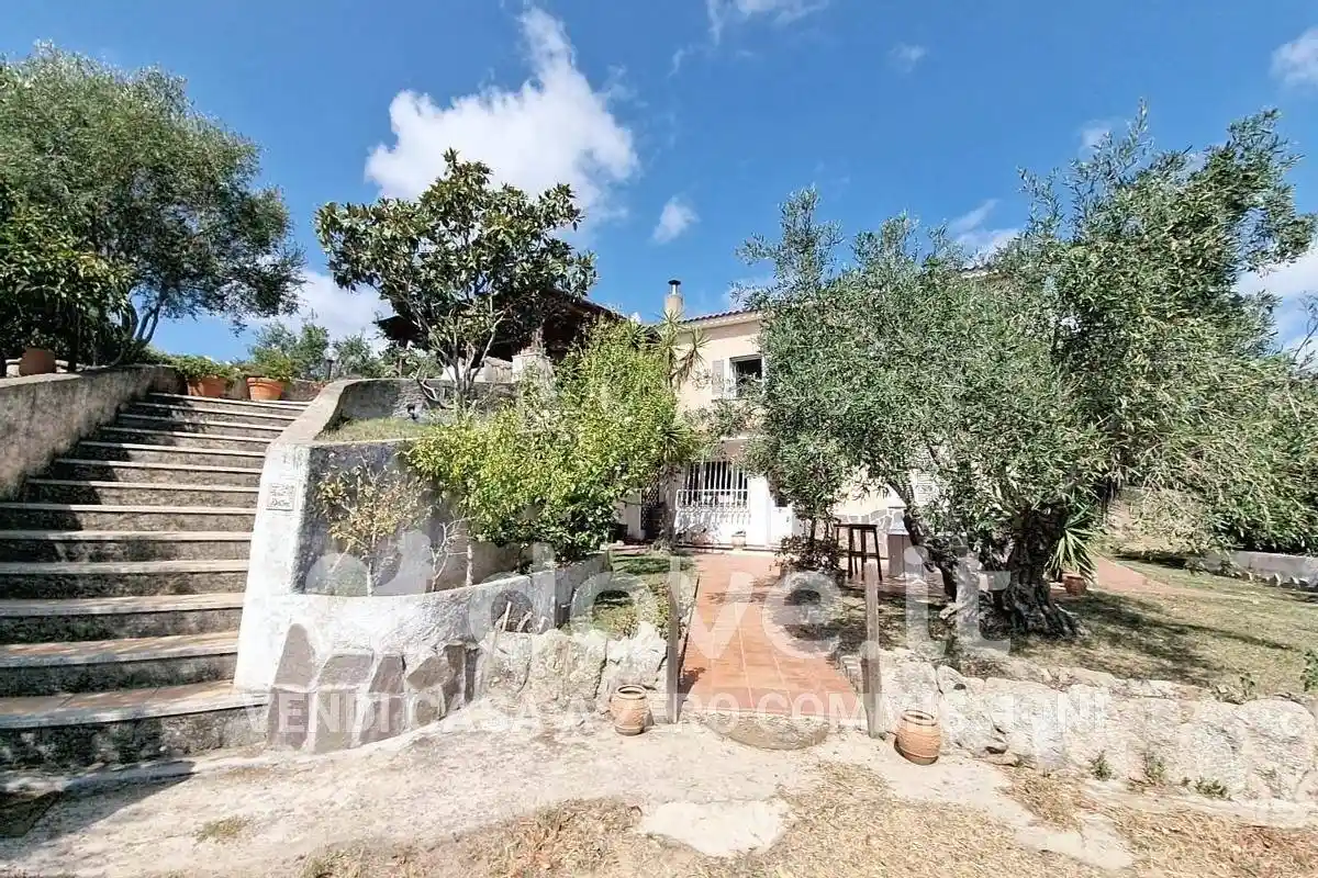 Villa in vendita a Arzachena