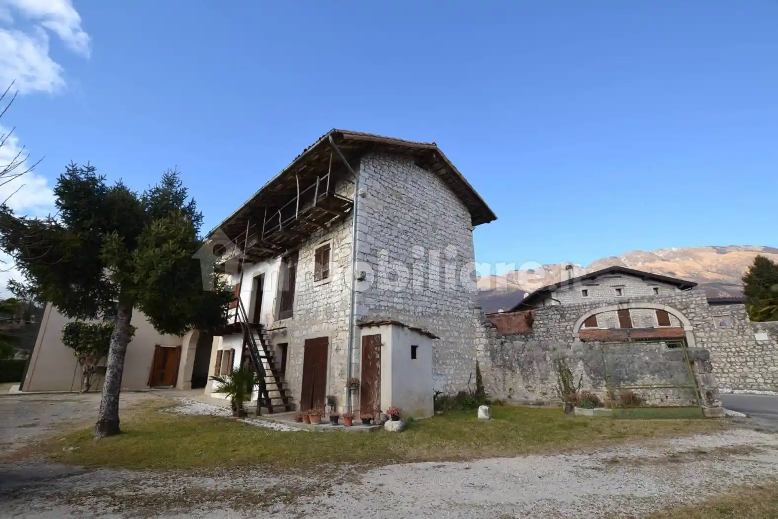 Rustico - Casale in vendita a Aviano