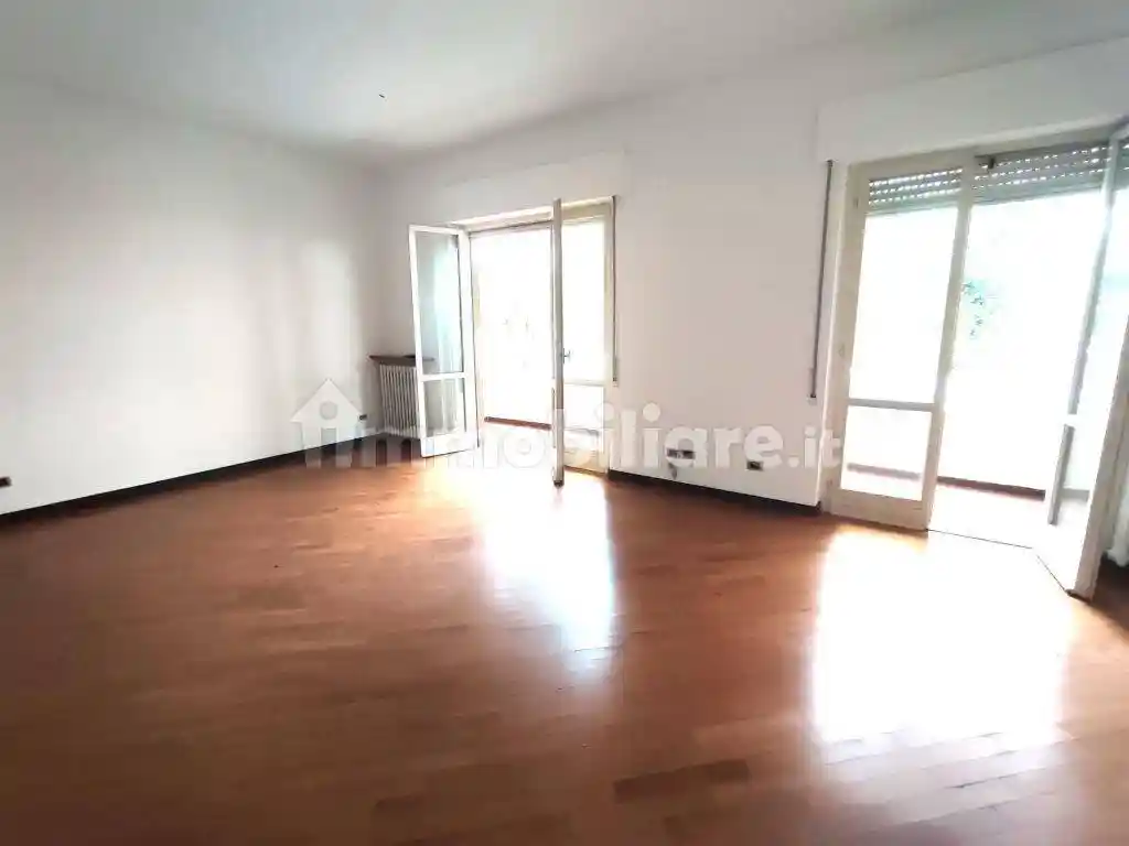 Appartamento in vendita a Seveso