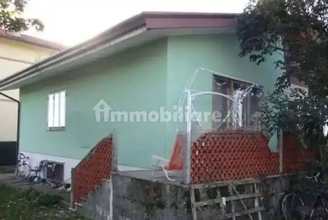 Casa indipendente in vendita a Roveredo in Piano