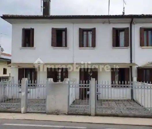 Casa indipendente in vendita a Montebelluna