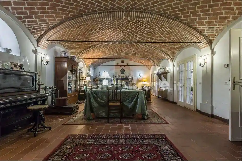 Rustico - Casale in vendita a Viadana