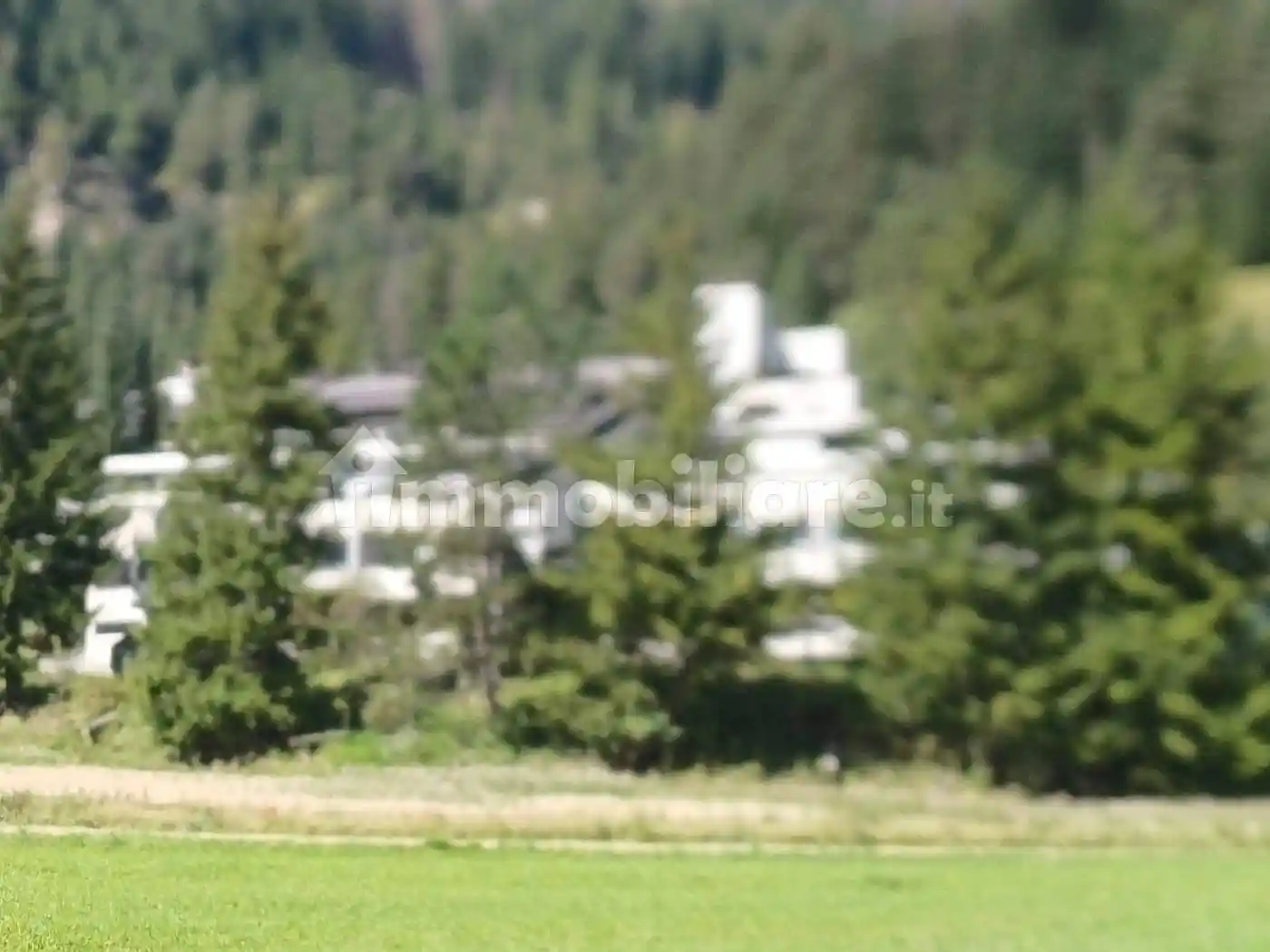 Palazzo - Edificio in vendita a Campitello di Fassa