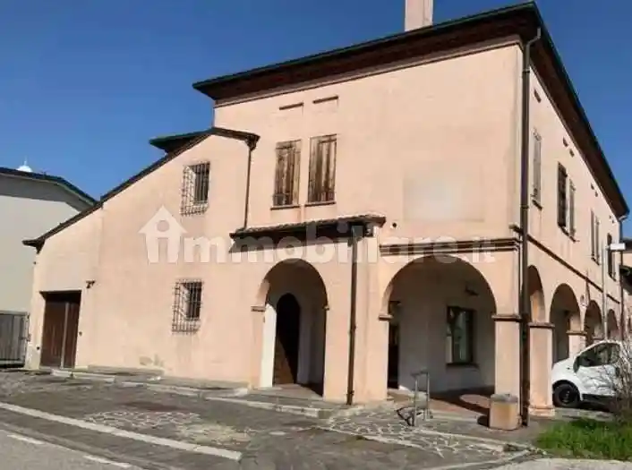 Appartamento in vendita a Curtatone