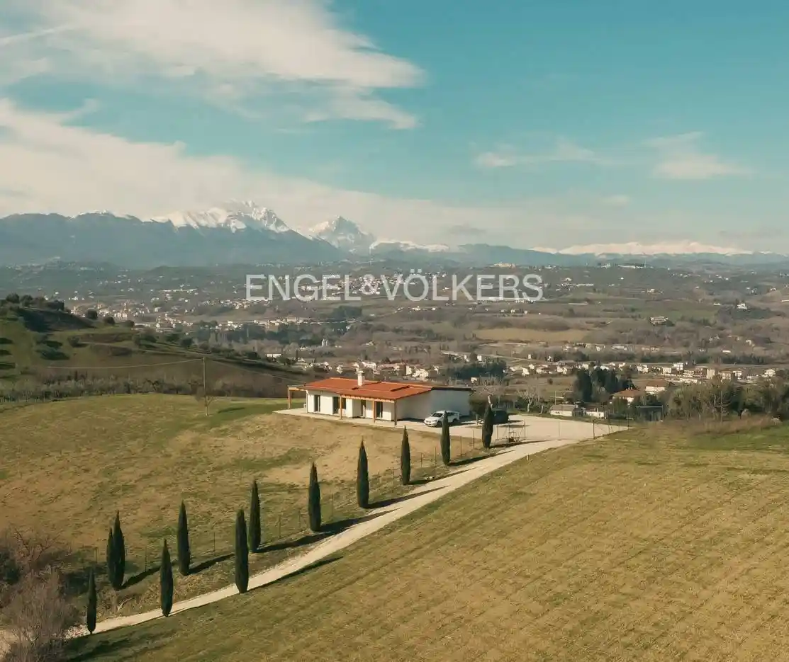 Villa in vendita a Moscufo