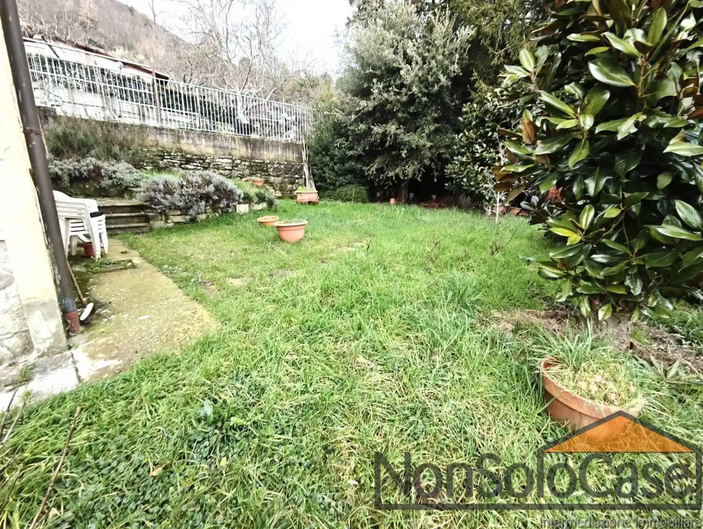 Casa indipendente in vendita a Prato