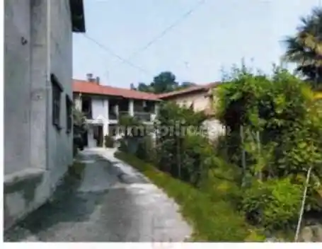 Appartamento in vendita a Biandronno