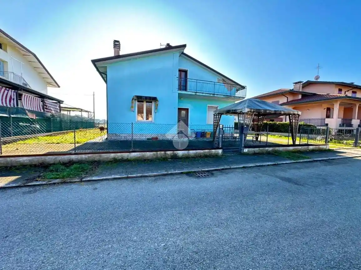 Casa indipendente in vendita a San Mauro Pascoli