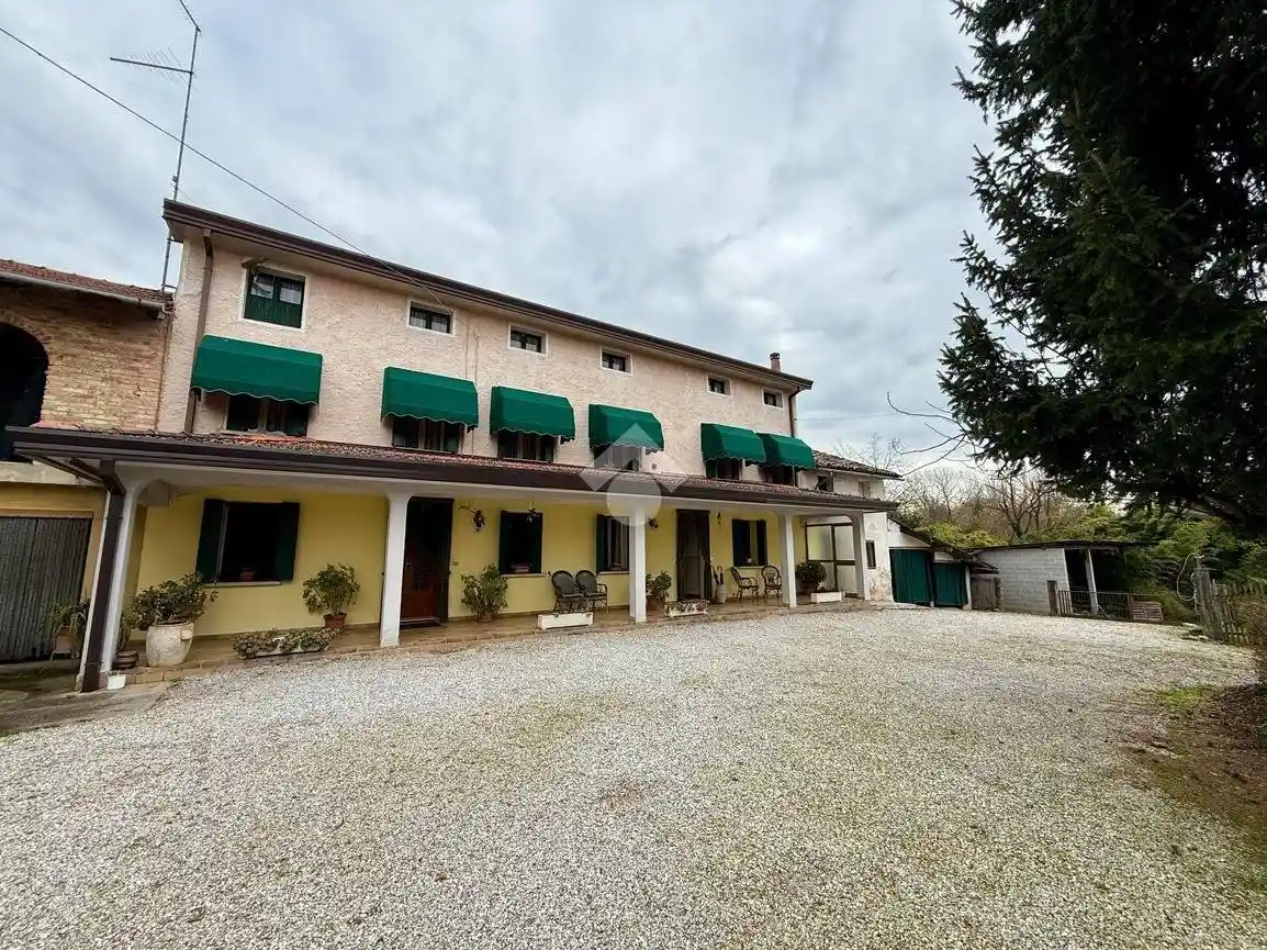 Casa indipendente in vendita a Azzano Decimo